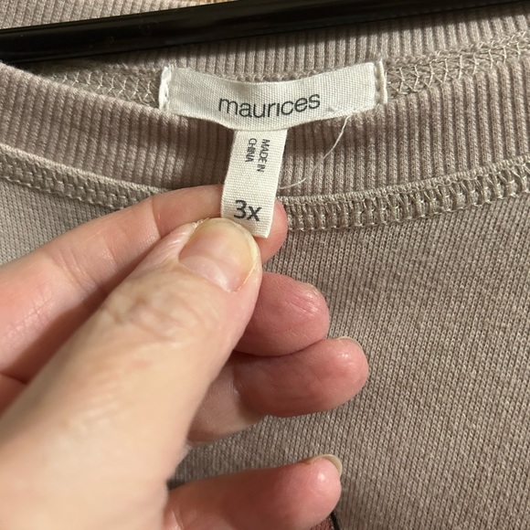 Maurices Beige Sweatshirt with Sunflower Graphic - Picture 2 of 2